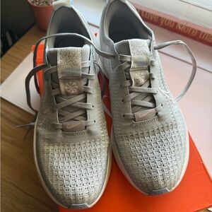 Nike Women’s Sneakers - Light Grey Knit